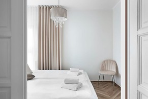 Elite Apartments Riverview Cinema OLD Town View Center