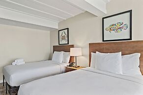 Sandpiper Beacon Beach Resort