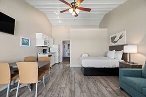 Sandpiper Beacon Beach Resort