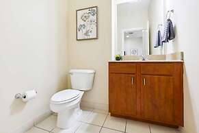 Delightful Downtown Modern Condos