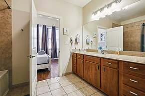 Delightful Downtown Modern Condos