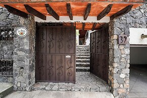 Family Home Pool & Jacuzzi in Cuernavaca