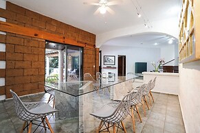 Family Home Pool & Jacuzzi in Cuernavaca