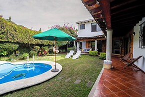 Family Home Pool & Jacuzzi in Cuernavaca