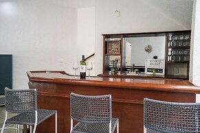 Family Home Pool & Jacuzzi in Cuernavaca