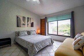 Family Home Pool & Jacuzzi in Cuernavaca