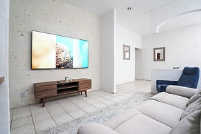 Family Home Pool & Jacuzzi in Cuernavaca