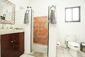 Family Home Pool & Jacuzzi in Cuernavaca