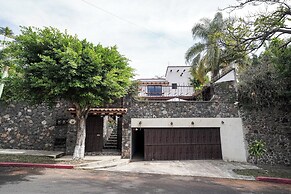 Family Home Pool & Jacuzzi in Cuernavaca