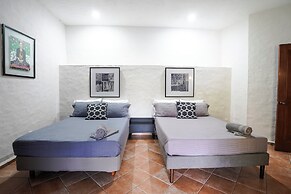 Family Home Pool & Jacuzzi in Cuernavaca