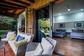 Family Home Pool & Jacuzzi in Cuernavaca