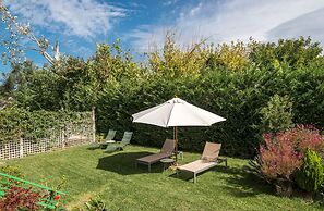 Estia Coastal Dream - Lush Enchanting Garden Gem