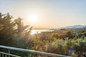 Lavender Garden Retreat - Secluded Seaside Getaway