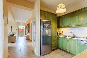 Lavender Garden Retreat - Secluded Seaside Getaway