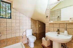 Lavender Garden Retreat - Secluded Seaside Getaway