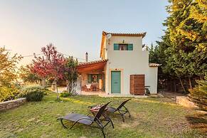 Lavender Garden Retreat - Secluded Seaside Getaway