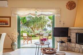 Lavender Garden Retreat - Secluded Seaside Getaway