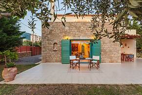 Lavender Garden Retreat - Secluded Seaside Getaway