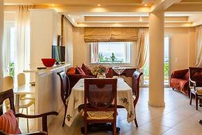 Verga Majestic Sunsets - Elegant Chic Retreat