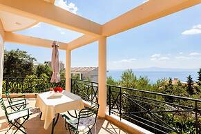 Verga Majestic Sunsets - Elegant Chic Retreat