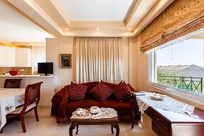 Verga Majestic Sunsets - Elegant Chic Retreat