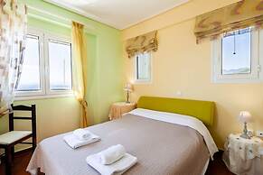 Verga Majestic Sunsets - Elegant Chic Retreat