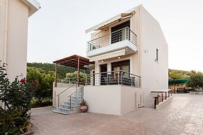 Seaside Getaway - Aelia Villa s Dreamy Paradise