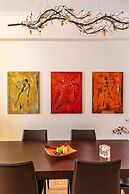 Dancing on Sunshine - Melina s City Getaway