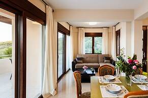 Villa Armonia - Beachfront Majestic Retreat