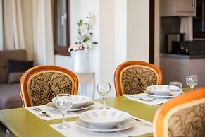 Villa Armonia - Beachfront Majestic Retreat