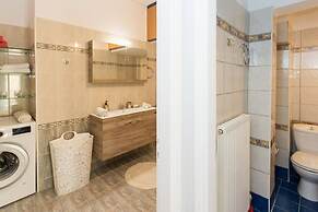 Thano s Stylish Flat Just 150m to the Beach