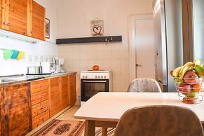 Urban Seaside Oasis - Adriana s Garden Paradise