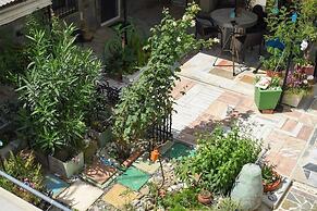 Urban Seaside Oasis - Adriana s Garden Paradise