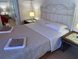 Urban Seaside Oasis - Adriana s Garden Paradise