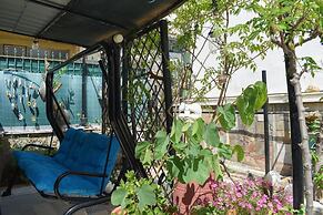 Urban Seaside Oasis - Adriana s Garden Paradise