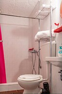 Secret Summer Retreat - Perfect Location BBQ