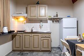 Secret Summer Retreat - Perfect Location BBQ