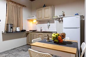 Secret Summer Retreat - Perfect Location BBQ