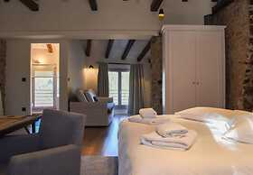 Secluded Mountain Refuge - Theonimfi Paradise Gem