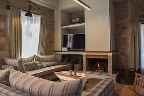 Secluded Mountain Refuge - Theonimfi Paradise Gem