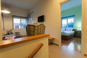 Upscale Modern Escape in the Historic Center