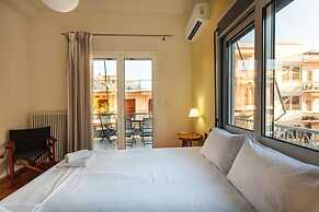 Upscale Modern Escape in the Historic Center