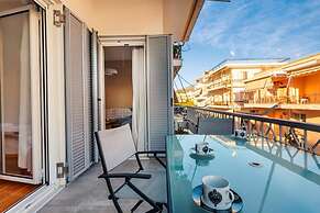 Upscale Modern Escape in the Historic Center