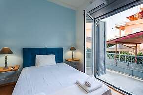 Upscale Modern Escape in the Historic Center