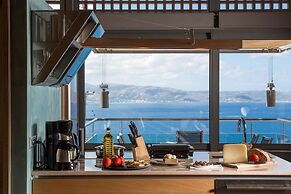 Athina Epavlis - Ethereal Charm of Blue Horizons