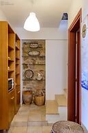 Waveside Sanctuary - Luxurious Seastone Villa