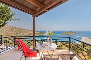 Coastal Paradise Found - Komis Private Pool Gem