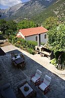 Kalavrita Winter Retreat - Homely Spacious Chalet