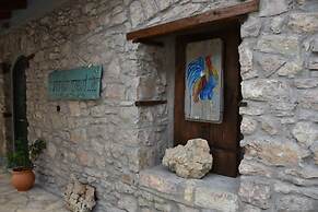 Kalavrita Winter Retreat - Homely Spacious Chalet