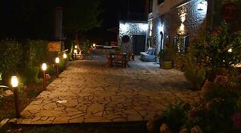 Kalavrita Winter Retreat - Homely Spacious Chalet